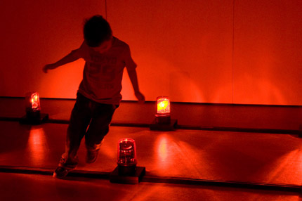 beacon_installation_lightwave_2009_cinimod_studio-7784